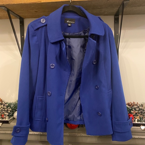 Pea coat - Picture 2 of 3